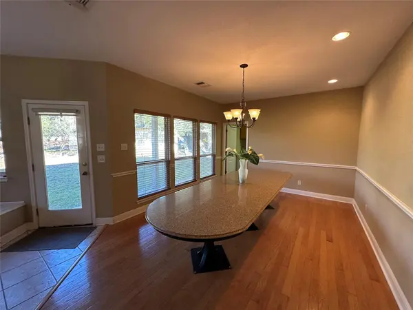 900 Wayside DR, Wimberley, TX 78676