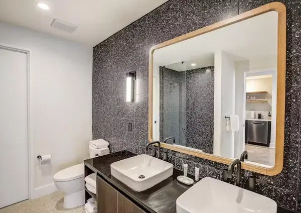 48 East Ave #1705, Austin, TX 78701