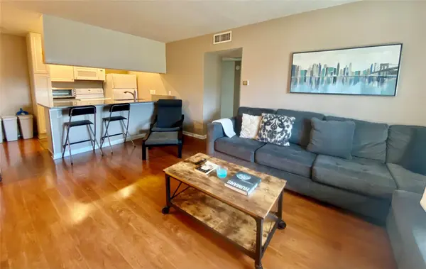 910 Duncan LN #43, Austin, TX 78705