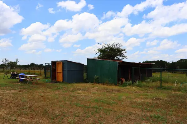 174 Wilson RD #A, Elgin, TX 78621