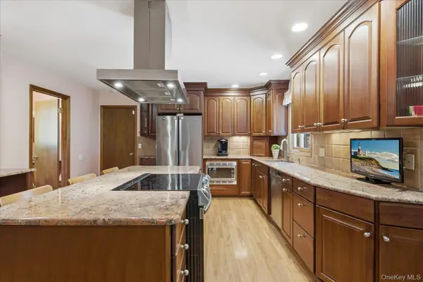 11 Mimosa PL, Shelter Island, NY 11964