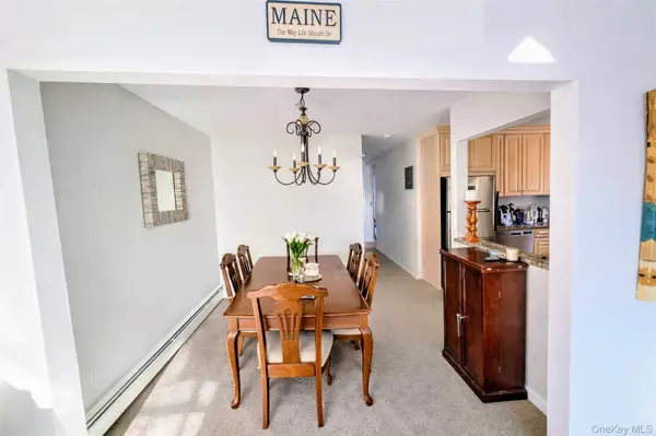 42-19 195 ST, Flushing, NY 11358