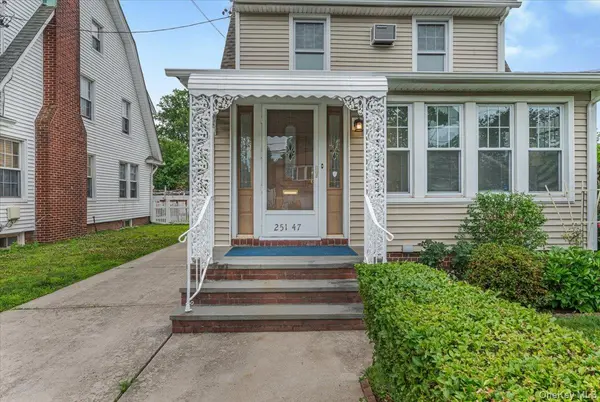 251-47 42nd AVE, Little Neck, NY 11363