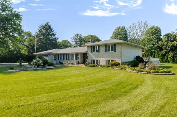 247 Westgate DR, Valparaiso, IN 46385
