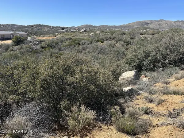 17930 E Hunter LN, Dewey-humboldt, AZ 86327