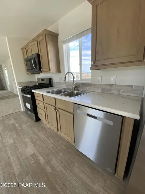420 W Venice WAY, Paulden, AZ 86334