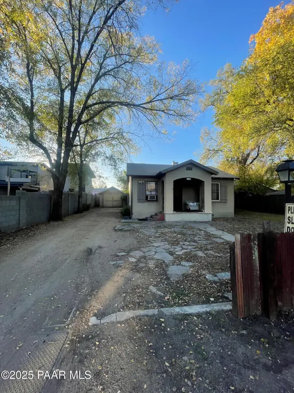 728 N Walnut ST, Prescott, AZ 86305