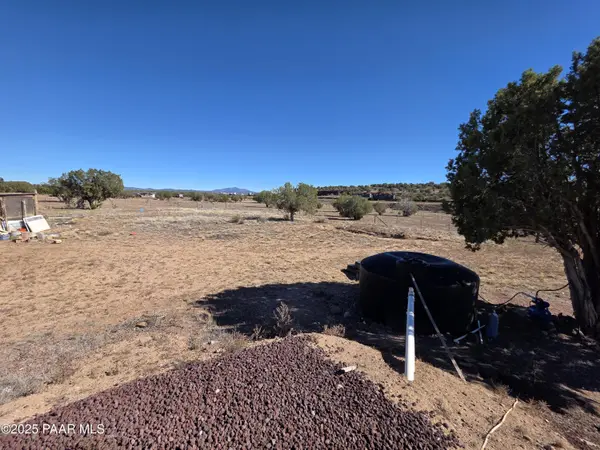 1505 W Bernadines WAY, Ash Fork, AZ 86320