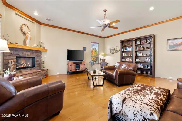 2984 La Questa, Prescott, AZ 86305