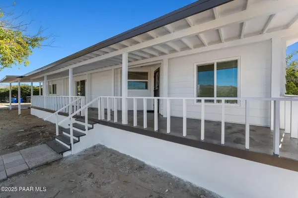23865 W Coleman DR, Congress, AZ 85332