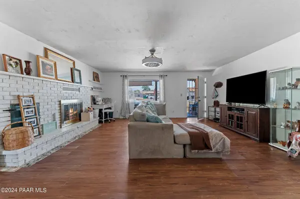 331 W Center ST, Wickenburg, AZ 85390