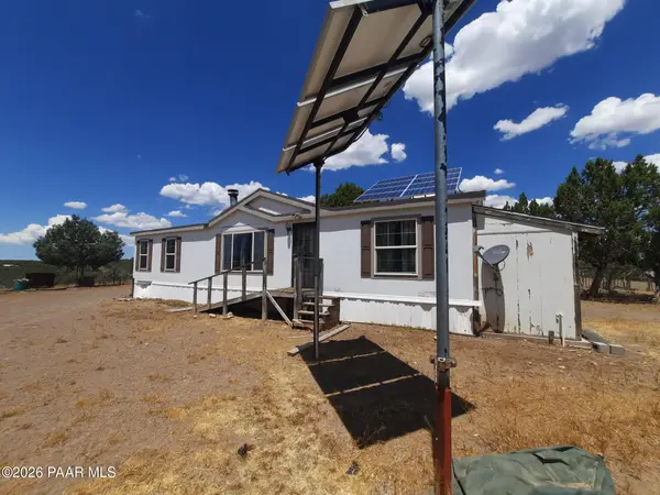 44050 W Fort Rock RD, Seligman, AZ 86337