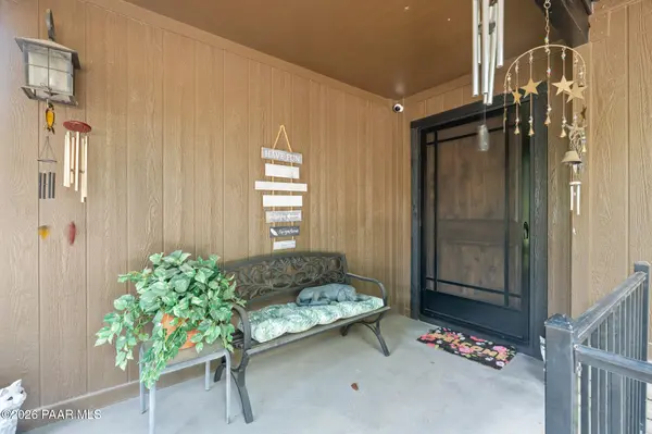 2 Glen Oaks DR, Prescott, AZ 86305