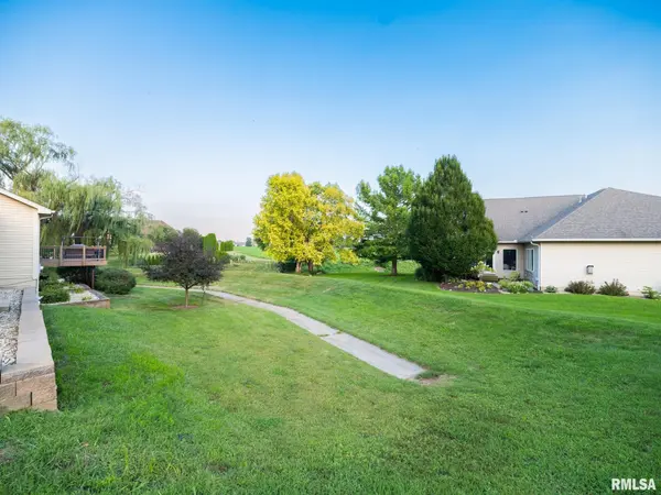 1602 INDIGO DR, Morton, IL 61550