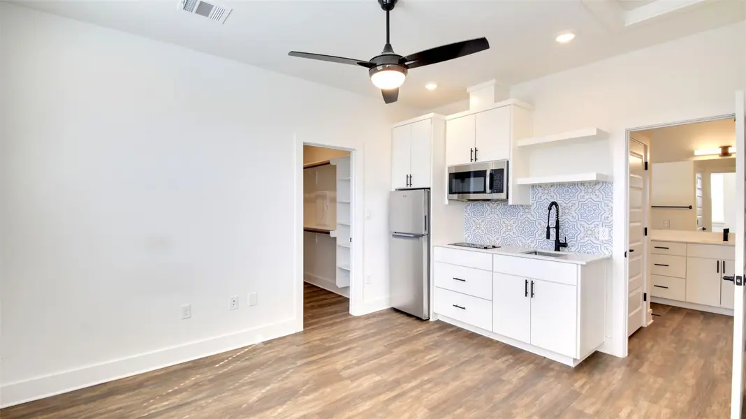 7601 Carver Ave ##1B, Austin, TX 78752