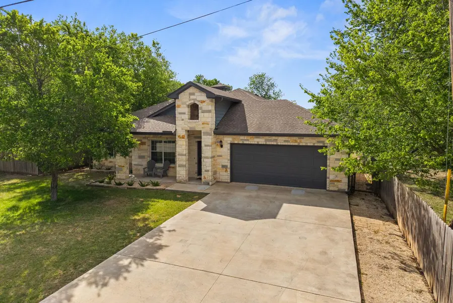 139 Waikakaaua DR, Bastrop, TX 78602