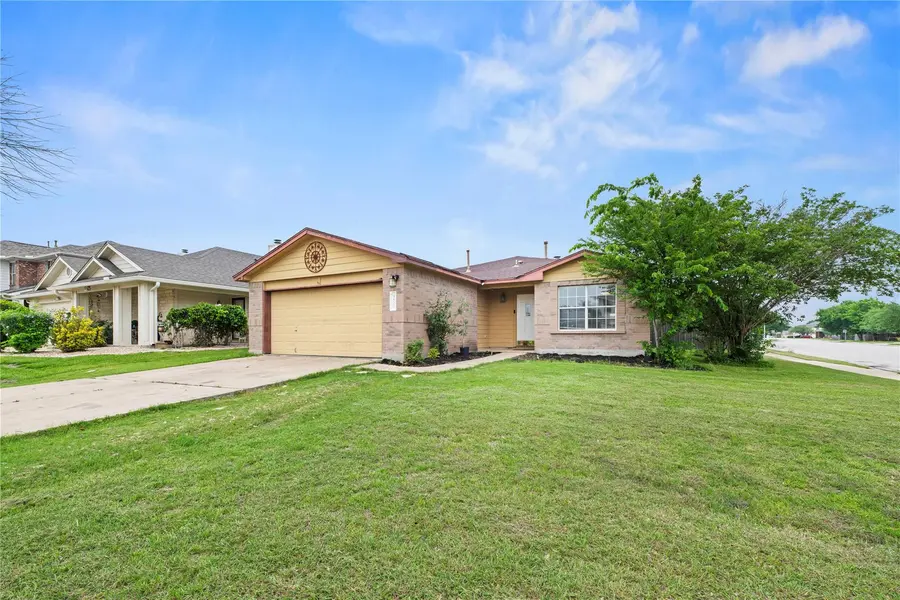 3800 Hickox DR, Round Rock, TX 78665