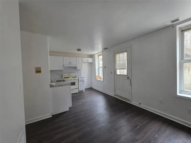 8 Main ST #1, Chester, NY 10918
