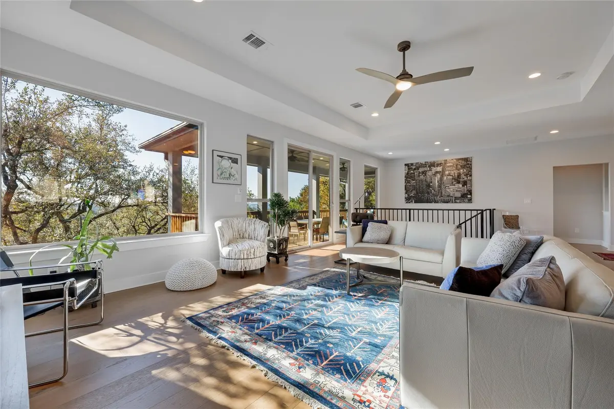 21013 Nimitz Ave, Lago Vista, TX 78645