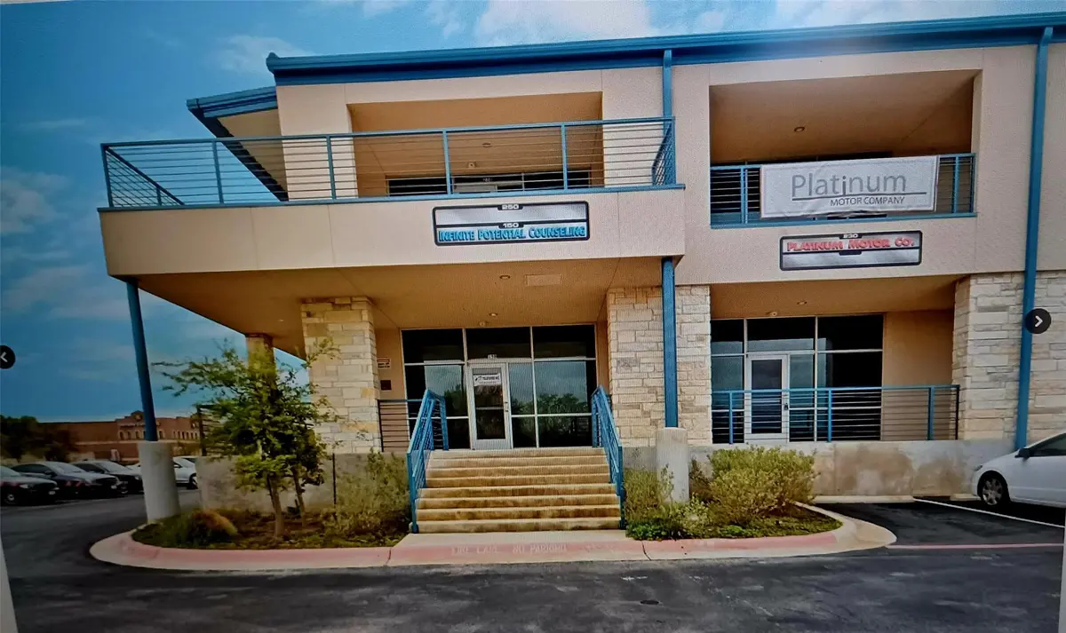 2050 Double Creek Drive #210, Round Rock, TX 78664