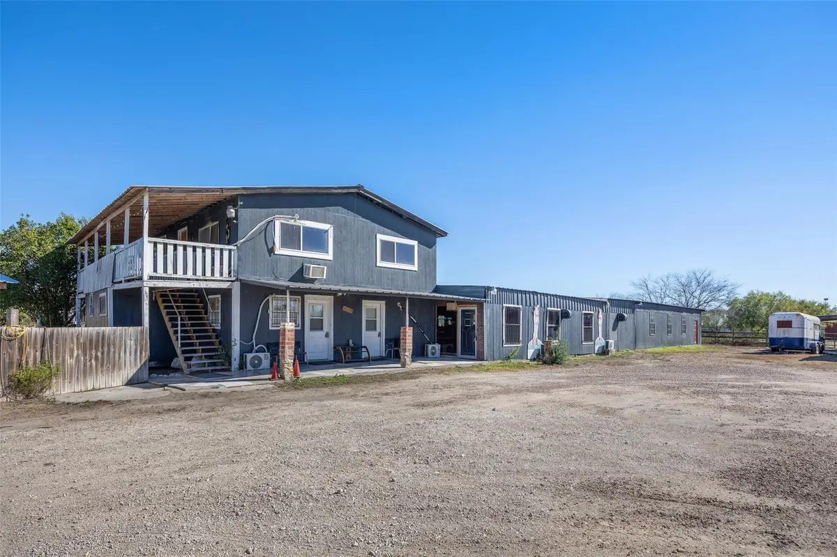 176 Co Rd 304, Orange Grove, TX 78372