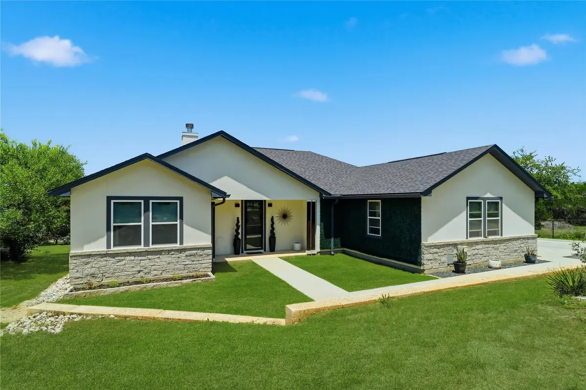 624 JUNIPER CT, Fischer, TX 78623