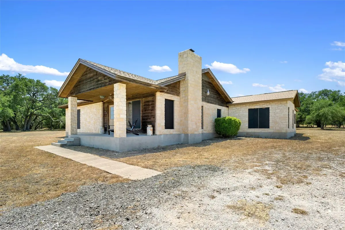120 Craigen RD, Liberty Hill, TX 78642