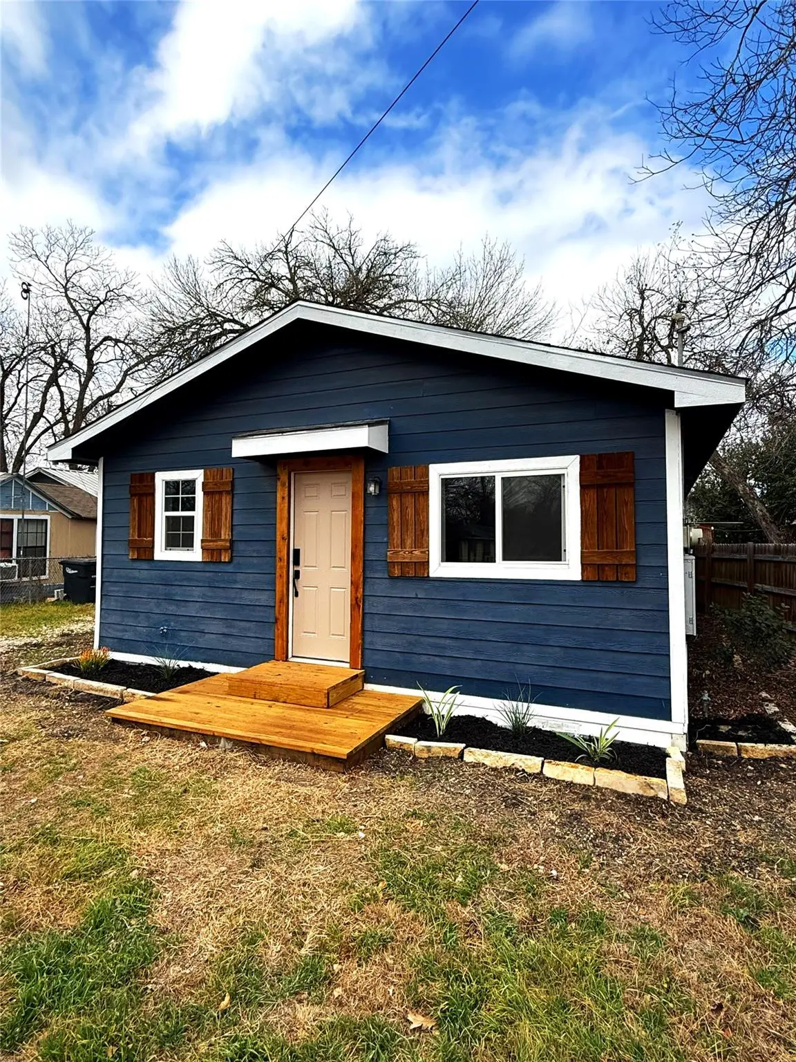 1848 W Bridge ST, New Braunfels, TX 78130