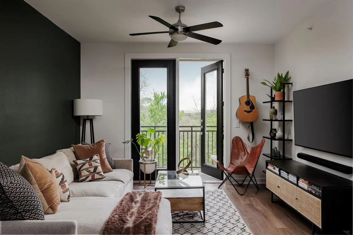 1900 Barton Springs RD #3028, Austin, TX 78704