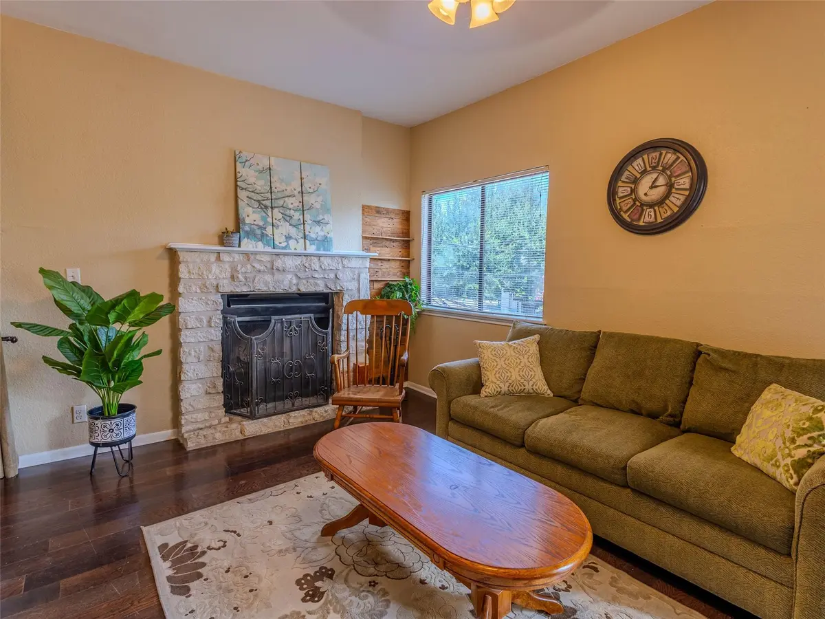 1013 Chestnut ST #4, San Marcos, TX 78666