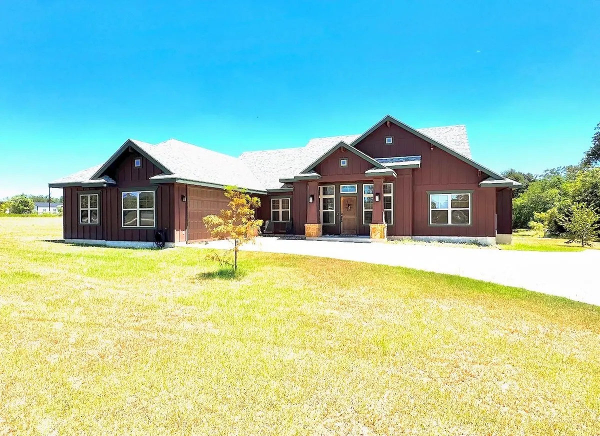 1094 Raintree LN, Elgin, TX 78621
