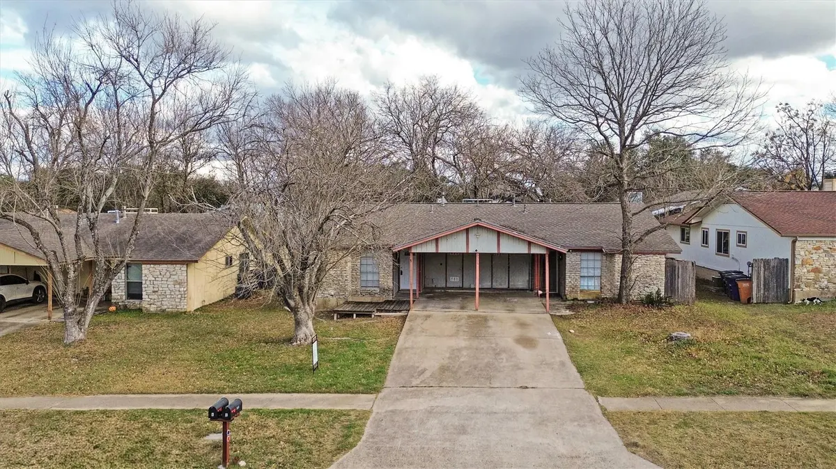 6305 Emerald Forest DR, Austin, TX 78745