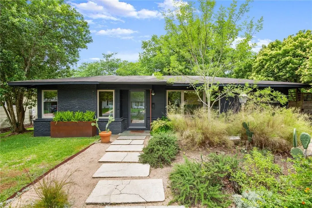 1303 Glencrest DR, Austin, TX 78723