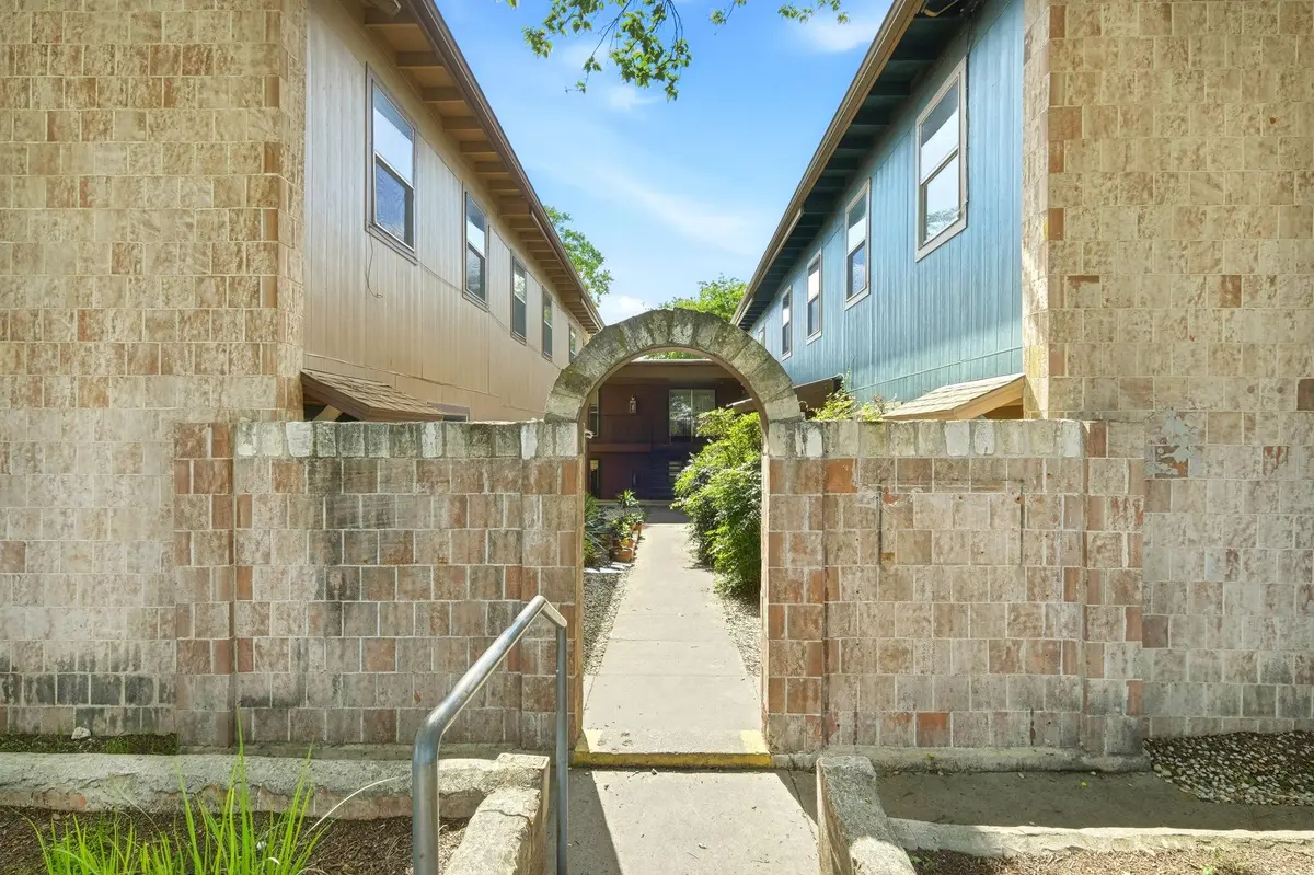 2319 Greenfield PKWY #210, Austin, TX 78741