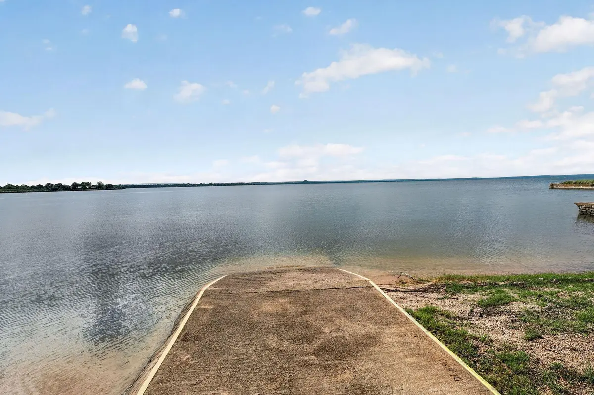 1192 County Road 225, Bluffton, TX 78607