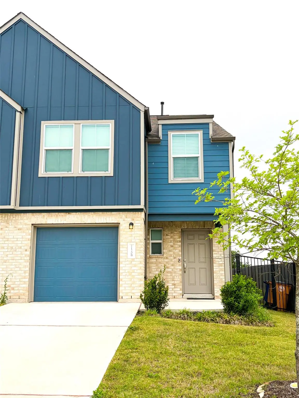 7120 Sparkling Light DR #B, Del Valle, TX 78617
