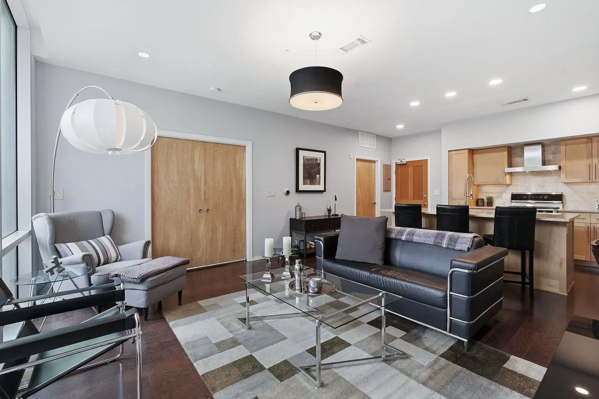 1600 Barton Springs RD #1106, Austin, TX 78704