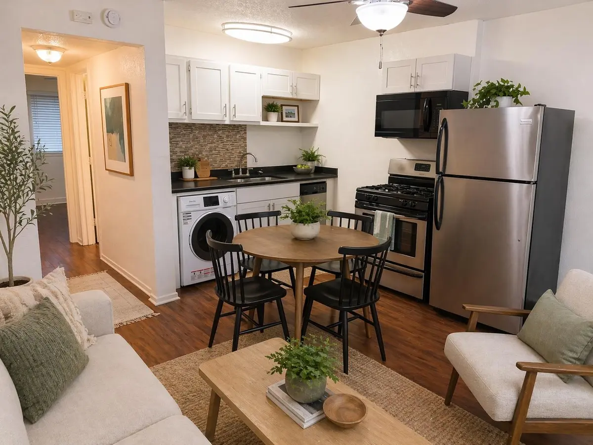 2401 Manor RD #132A, Austin, TX 78722