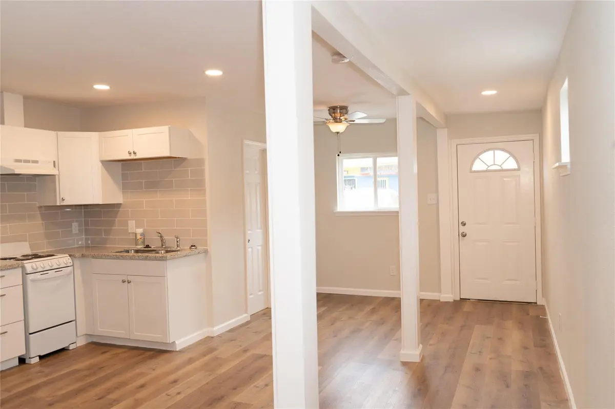 97 Anthony ST #B, Austin, TX 78702