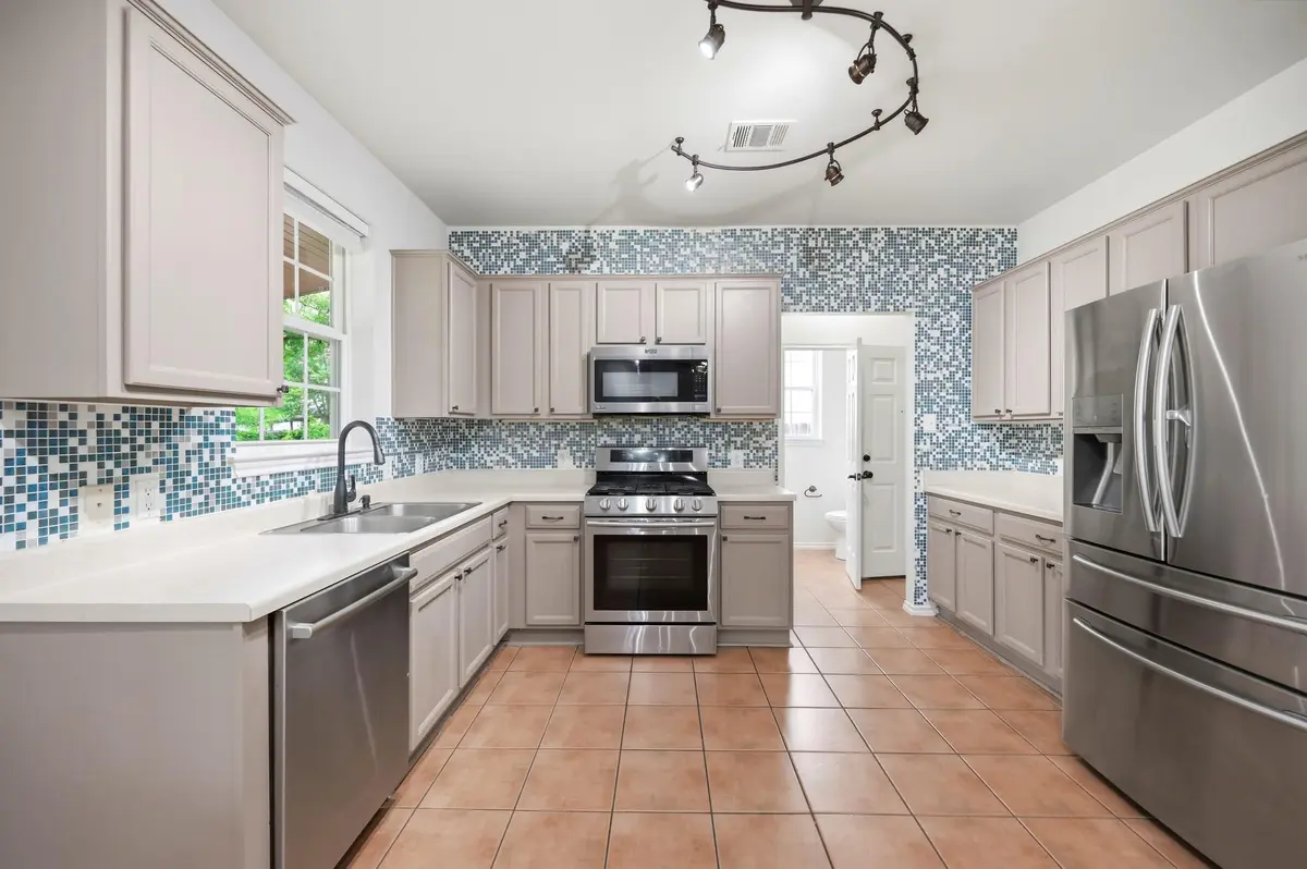 1136 Beechwood DR, Kyle, TX 78640