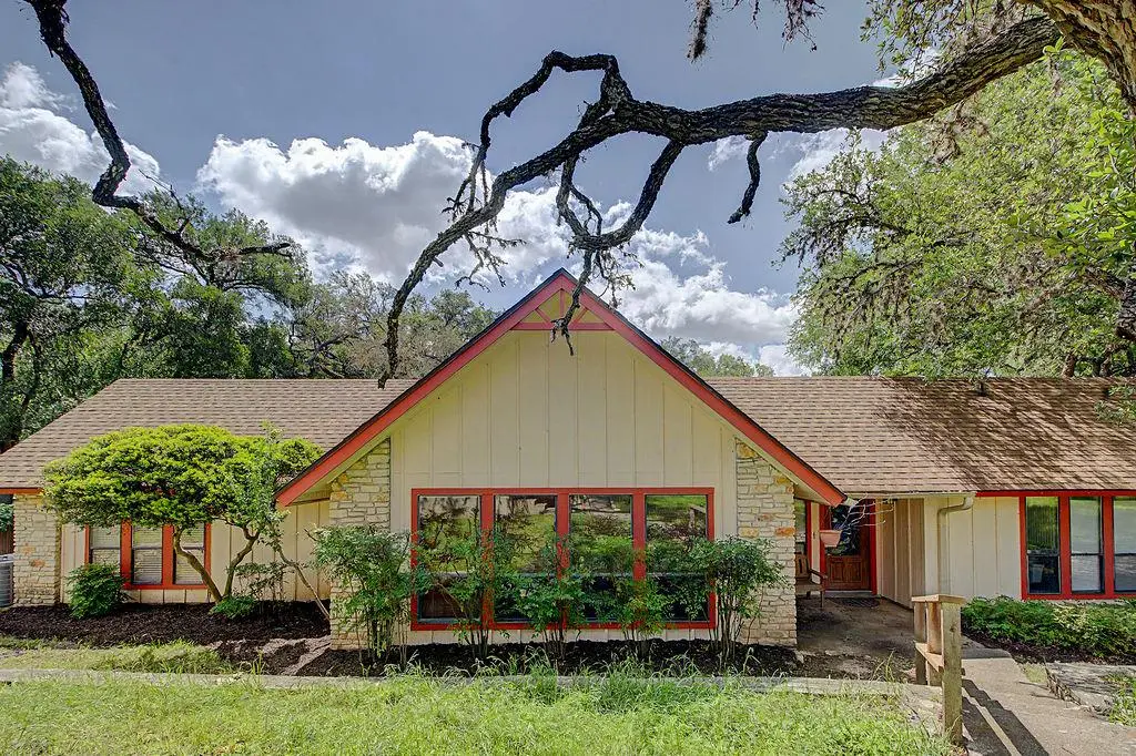 25 Shady Grove LN, Wimberley, TX 78676