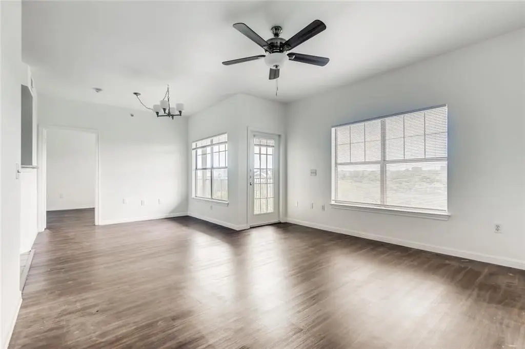 2320 Gracy Farms LN #835, Austin, TX 78758