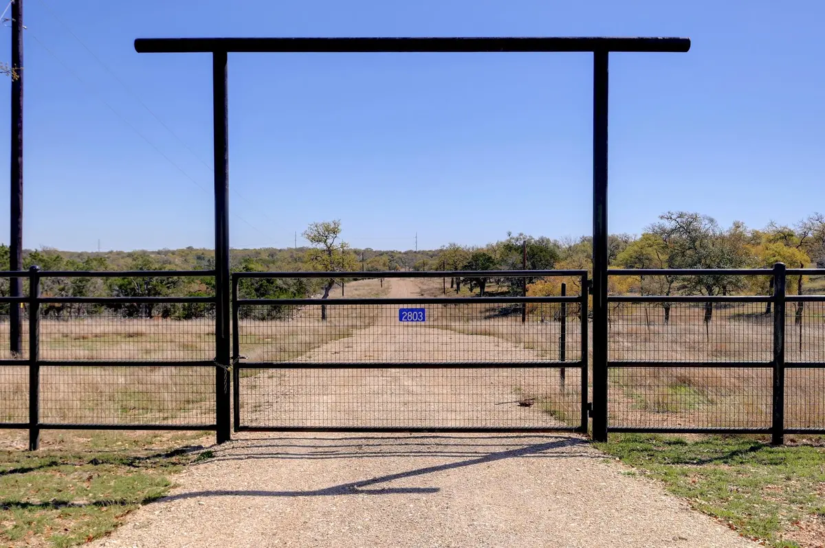 2803 Zenner Ahrens RD, Fredericksburg, TX 78624
