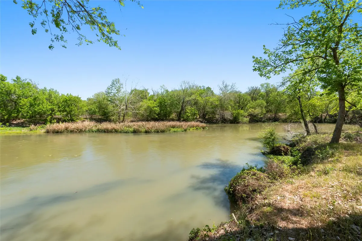 2711 Citation DR, Del Valle, TX 78617