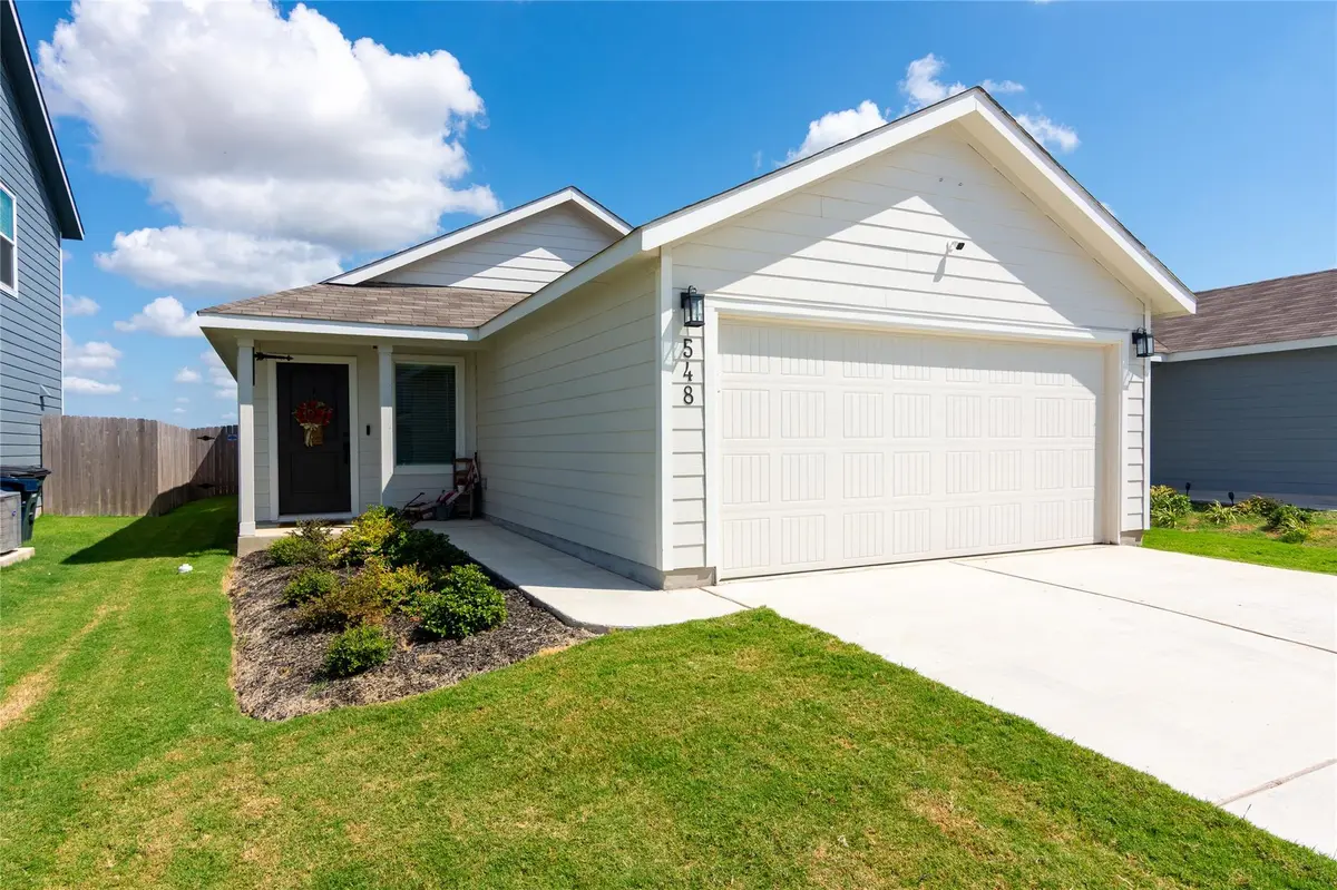 548 Rancho Del Cielo LOOP, Jarrell, TX 76537