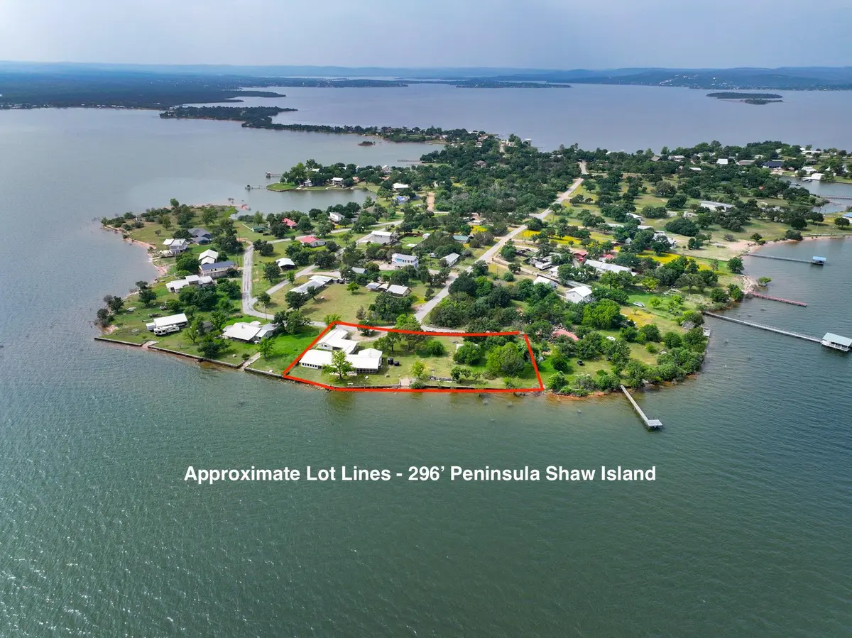 736 W Lakecrest DR, Bluffton, TX 78607
