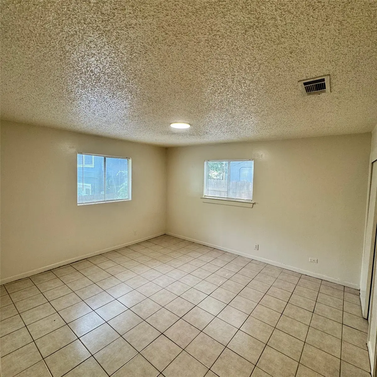 1626 Royal Hill DR #B, Austin, TX 78741