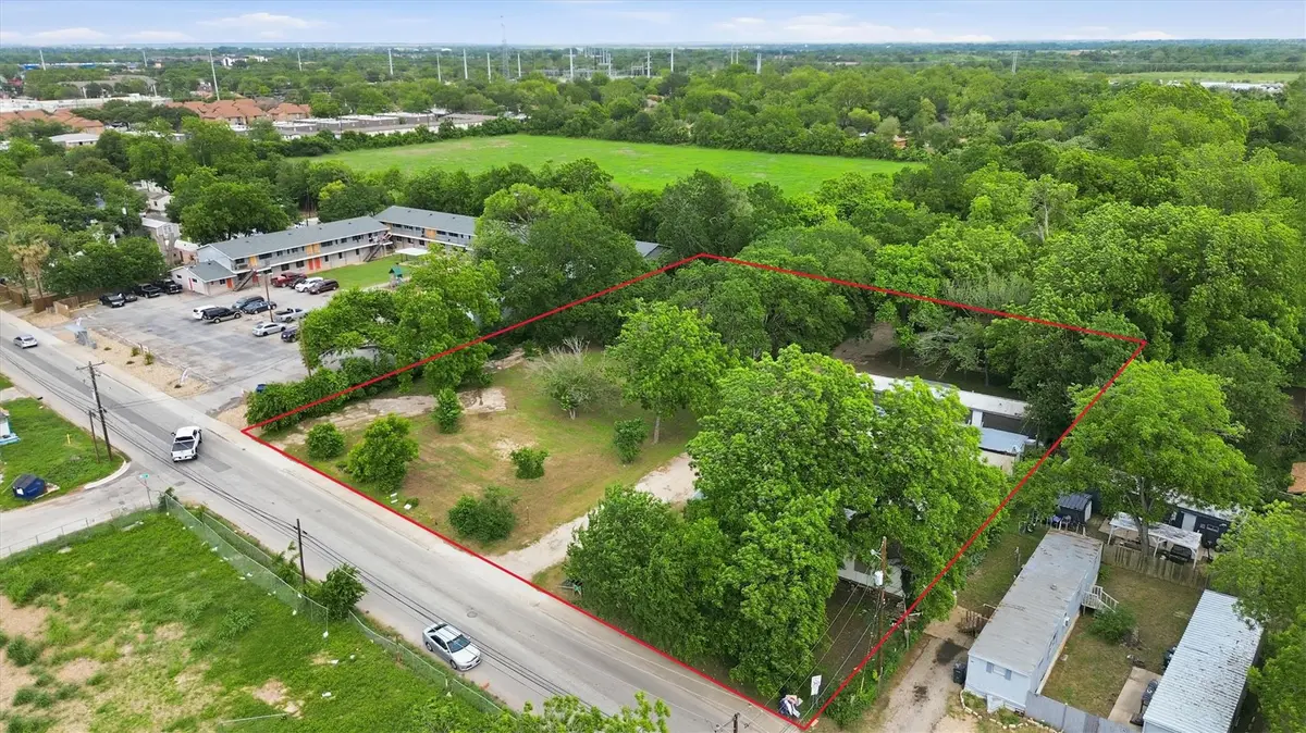 324 Linda DR, San Marcos, TX 78666