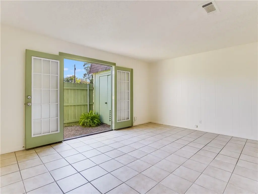 2804 Westhill DR #104, Austin, TX 78704