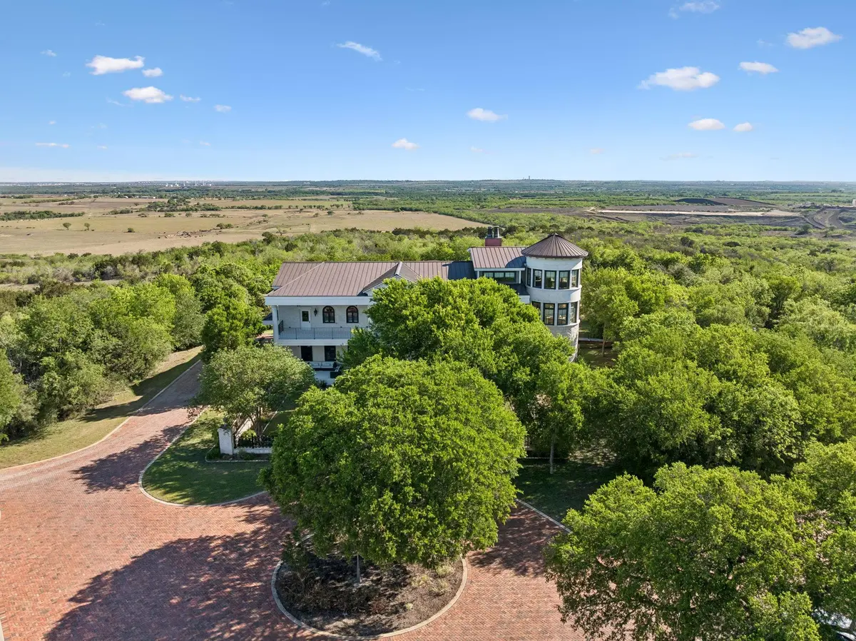 999 Schwarzlose RD, New Braunfels, TX 78130